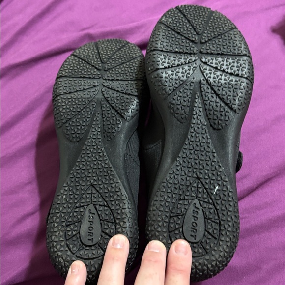 J Sport Shoes - Picture 2 of 2